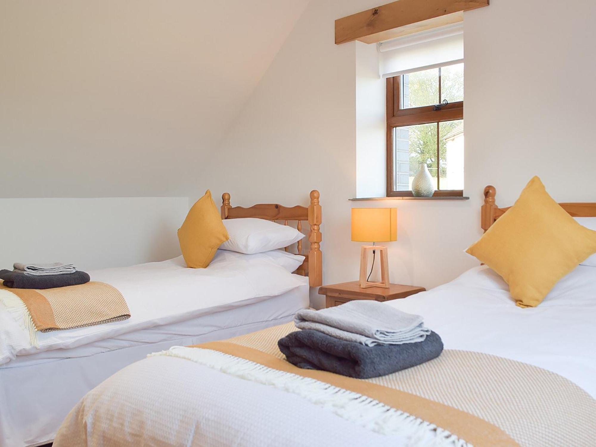 Y Beudy Bach Villa Pont-y-Berem Dış mekan fotoğraf