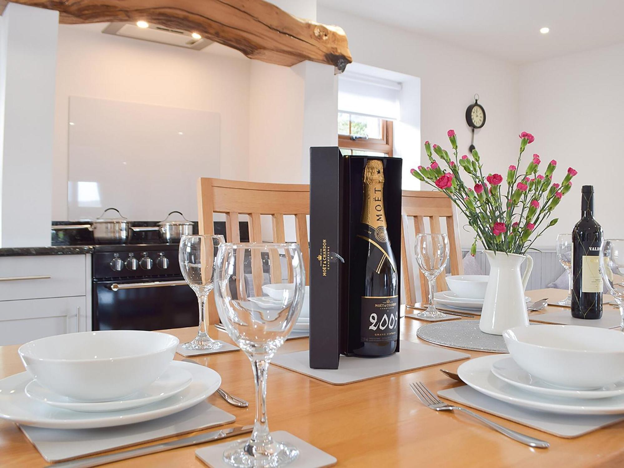 Y Beudy Bach Villa Pont-y-Berem Dış mekan fotoğraf